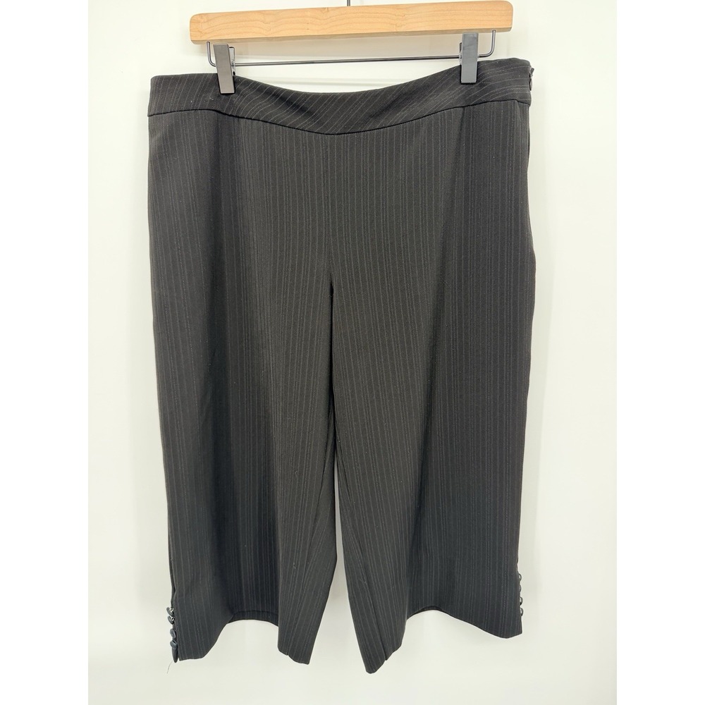 White House Black Market Black Pinstripe Cropped Wide Leg Pants Size 14 Stretch